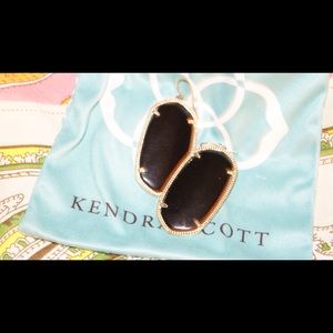 Kendra Scott Danielle gold and black earrings